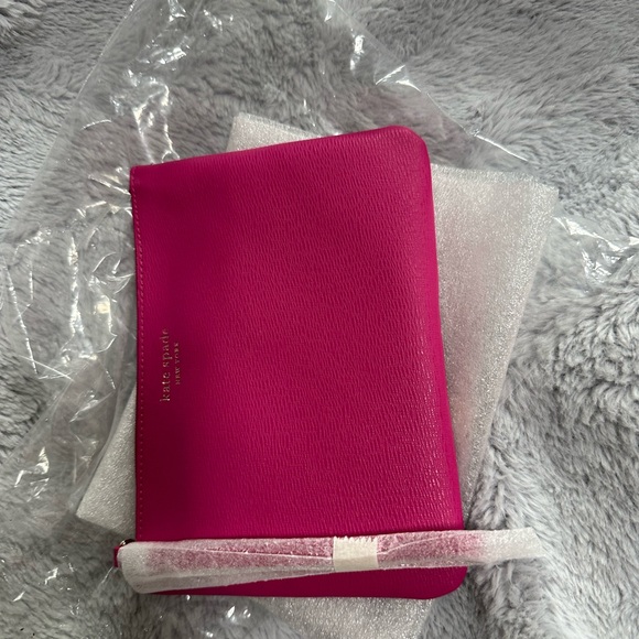 Kate Spade Pink Keaton Wristlet - Picture 2 of 5